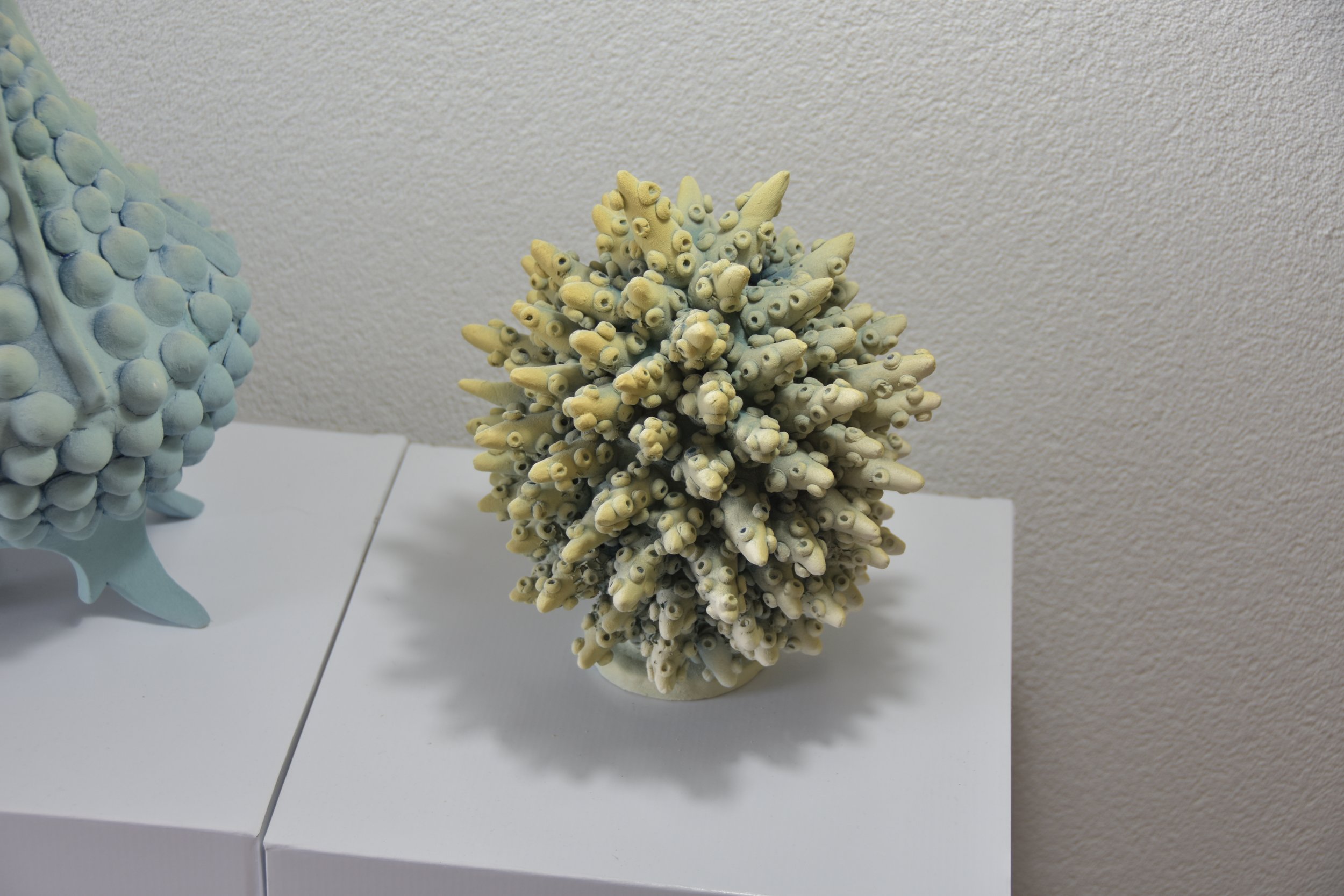 Sculptuur steenkoraal met oxides